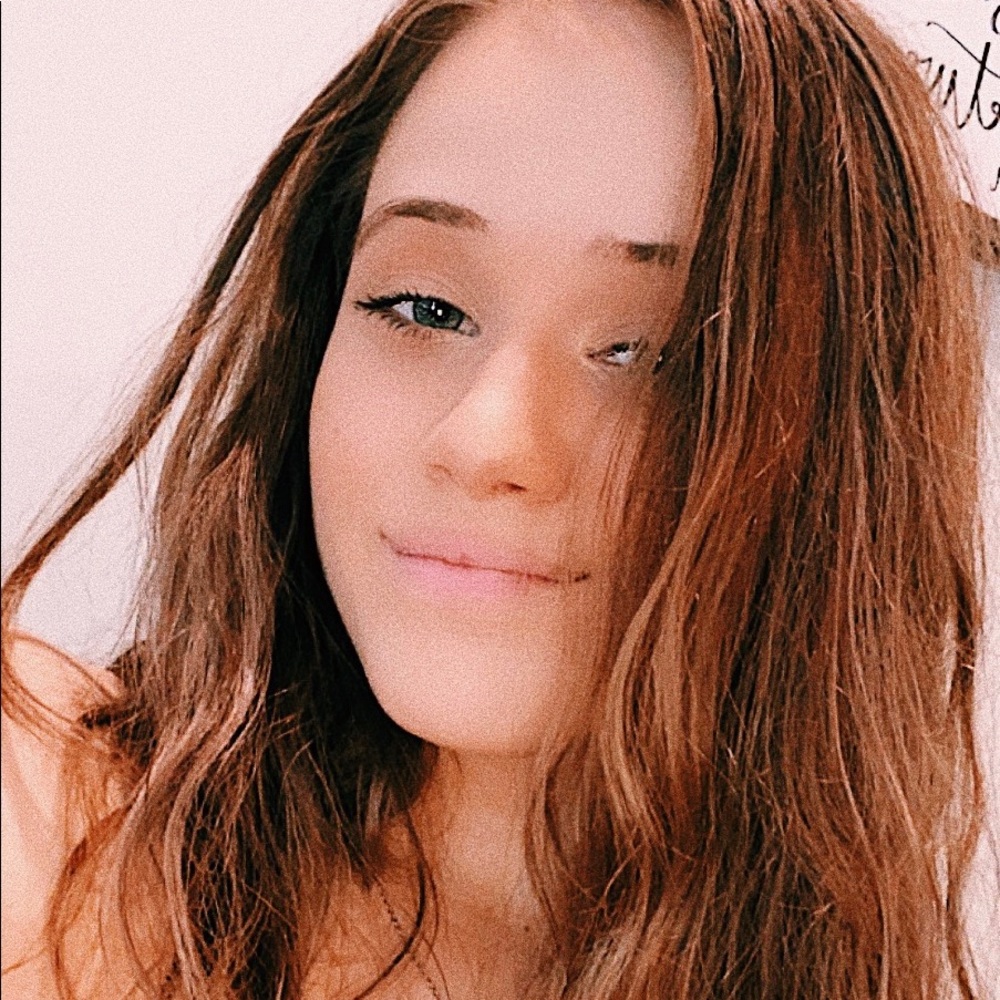 Meet your Posher, Kaitlyn